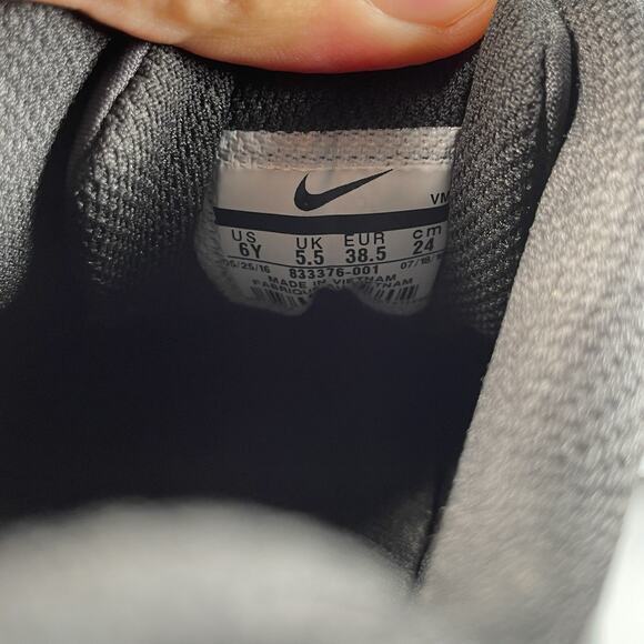 Size 6y Women’s 7.5 Nike Air Max 90 LTR Shoes Green Glow Running Sneakers Casual - Picture 9 of 9